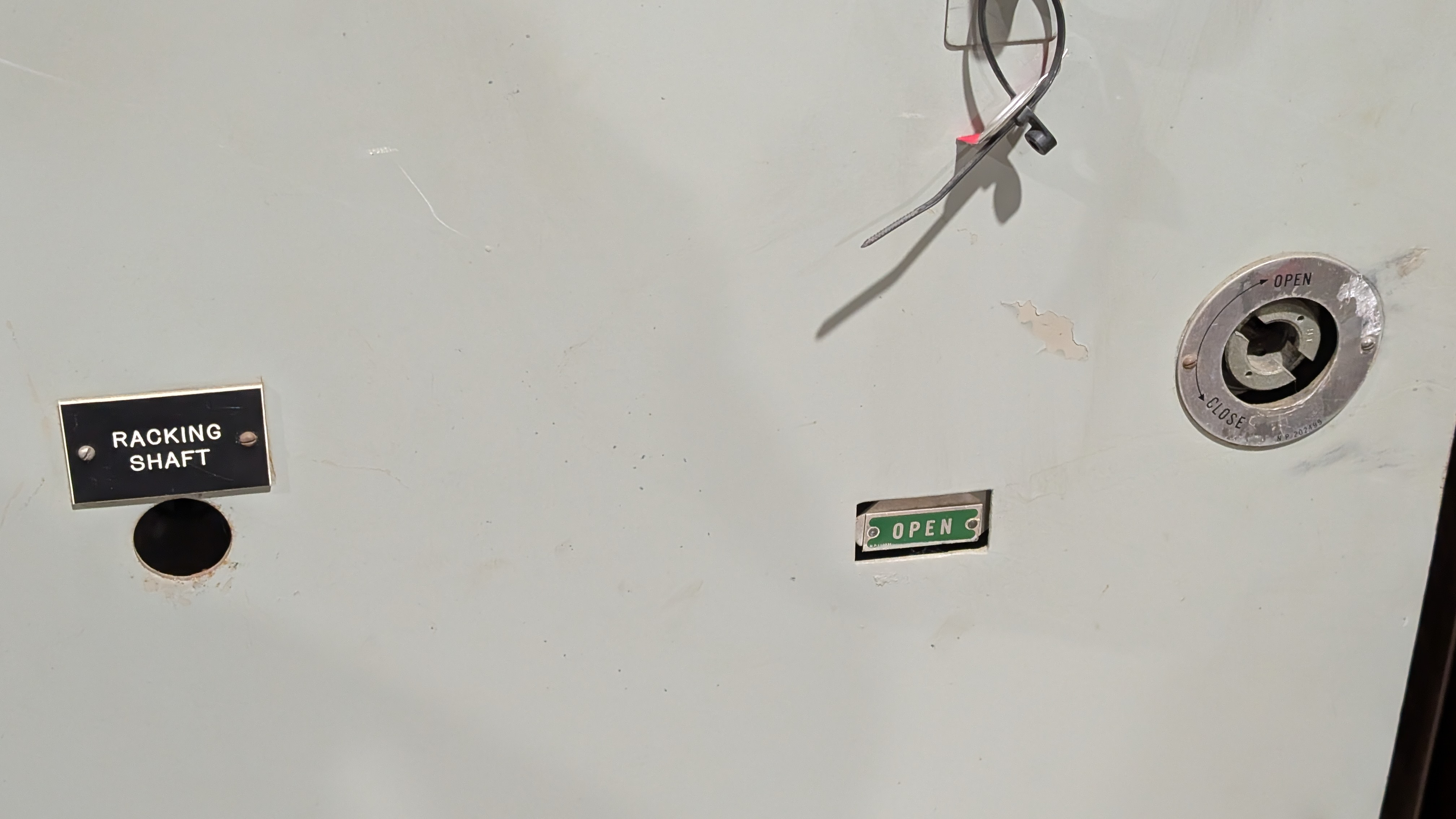 fused load break switch type SE-10 13.8kV 600A, photo 3 of 6